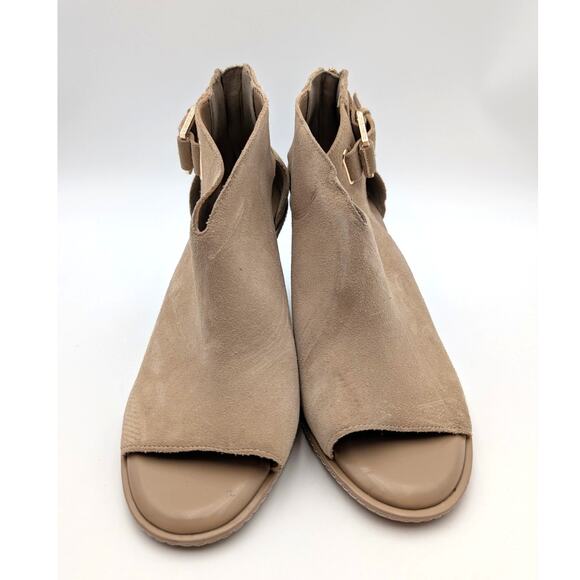 Vince Camuto Fareena Cutout Block Heel Bootie Women's Tortilla Size US9M EU40 - Picture 2 of 14